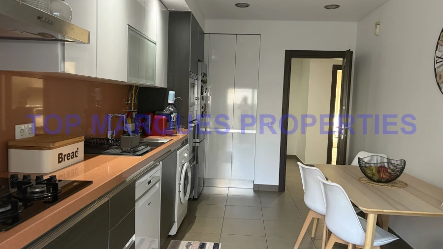 Apartamento T3 para Arrendamento em Olhão Foto 6