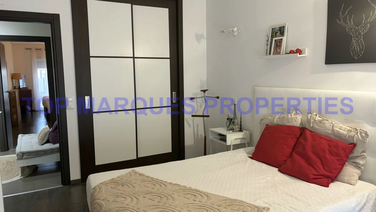 Apartamento T3 para Arrendamento em Olhão Foto 14