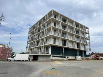 Apartamento T0 para Venda em O. Azeméis, Riba-Ul, Ul, Macinhata Seixa, Madail