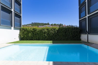 Apartamento T3 para Venda em Sobrado e Bairros