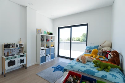 Apartamento T3 para Venda em Sobrado e Bairros