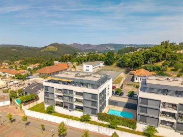 Apartamento T3 para Venda em Sobrado e Bairros