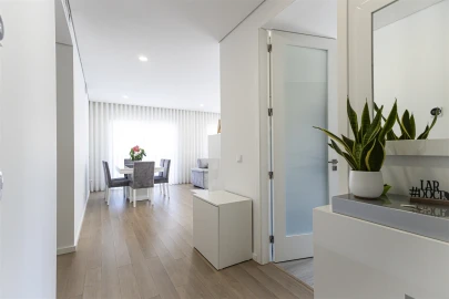 Apartamento T3 para Venda em Sobrado e Bairros
