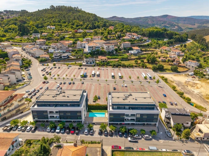 Apartamento T3 para Venda em Sobrado e Bairros Foto 4
