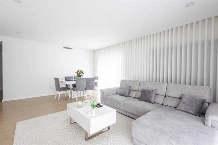 Apartamento T3 para Venda em Sobrado e Bairros Foto 11
