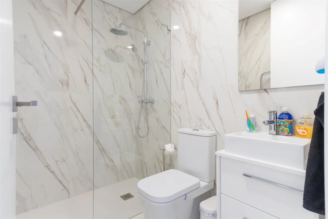 Apartamento T3 para Venda em Sobrado e Bairros Foto 44