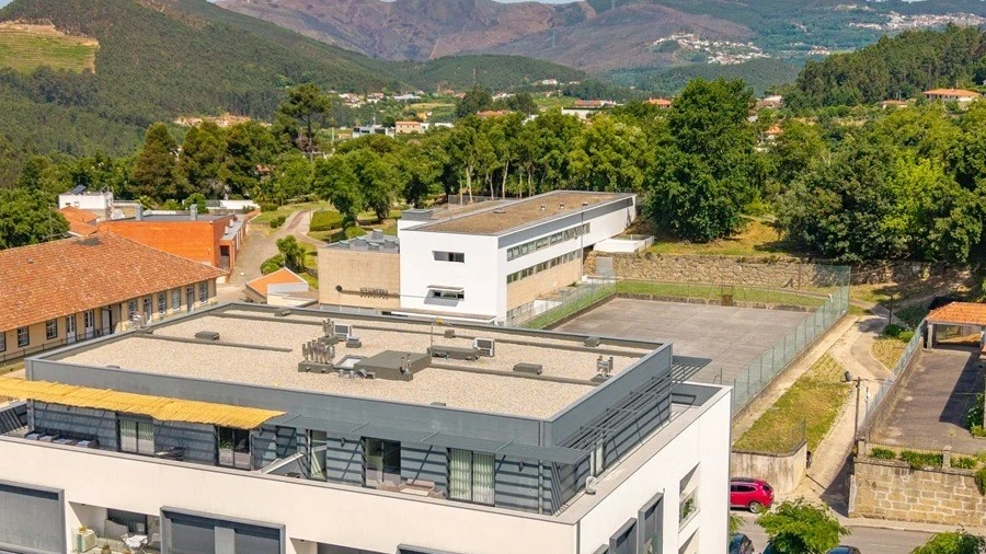 Apartamento T3 para Venda em Sobrado e Bairros