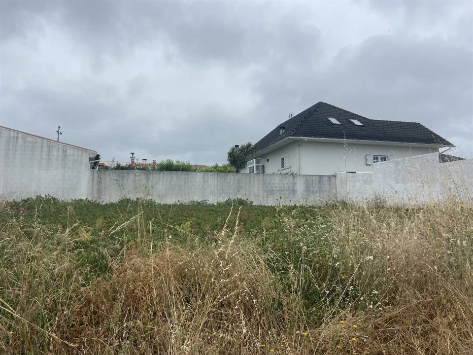 Terreno para Venda em Vieira de Leiria Foto 1