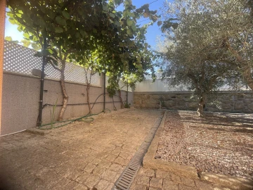 Moradia T5 para Venda em Nespereira