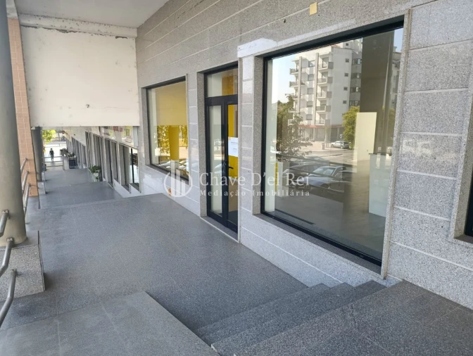 Loja para Arrendamento em Viseu Foto 5