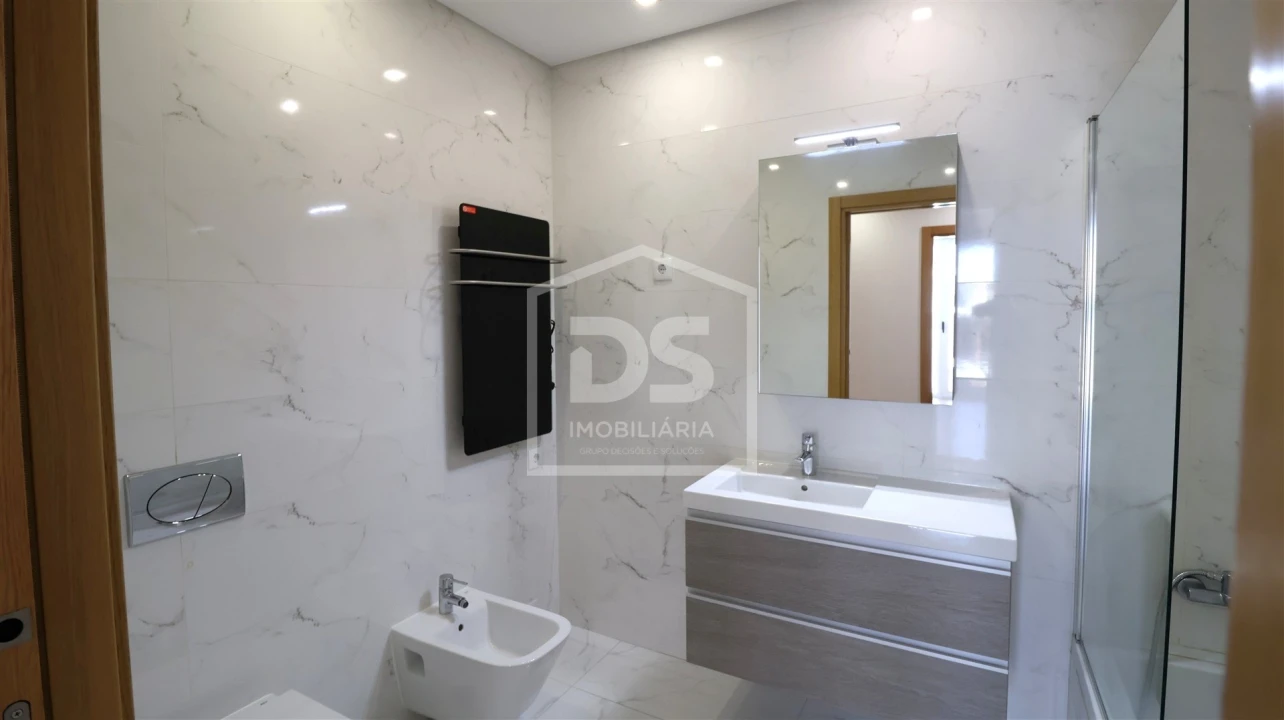 Apartamento T3 para Venda em Viseu Foto 19