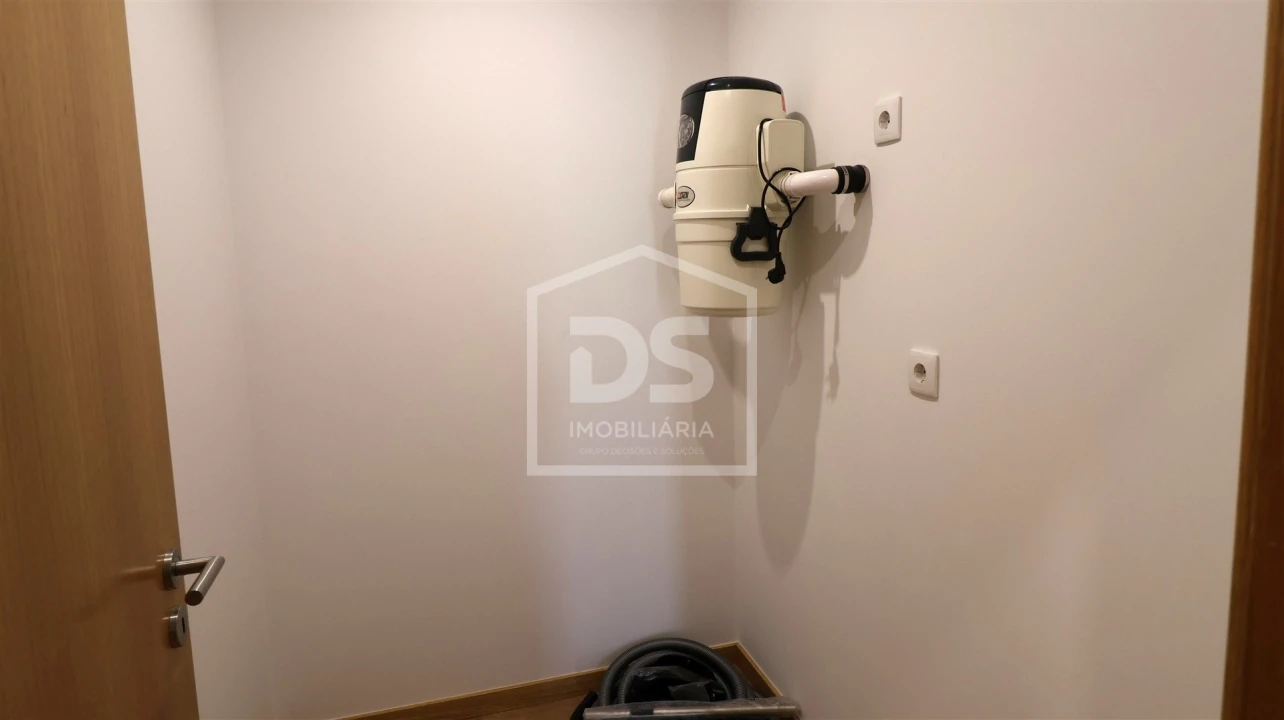 Apartamento T3 para Venda em Viseu Foto 13