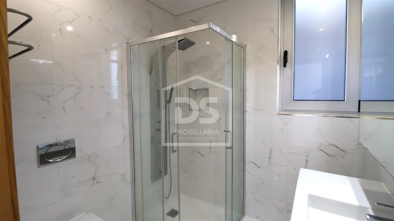 Apartamento T3 para Venda em Viseu Foto 26