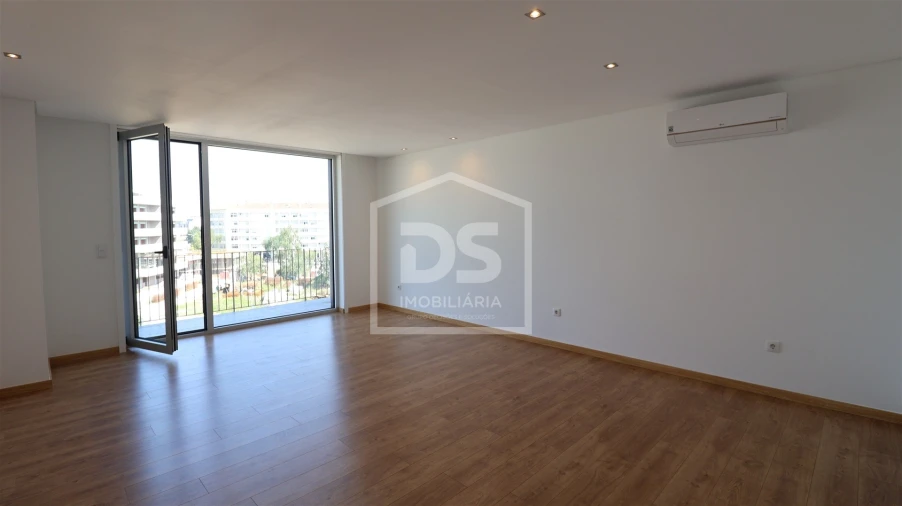 Apartamento T3 para Venda em Viseu Foto 2