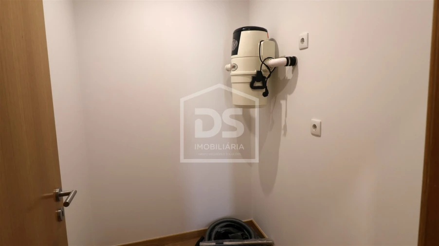 Apartamento T3 para Venda em Viseu Foto 13
