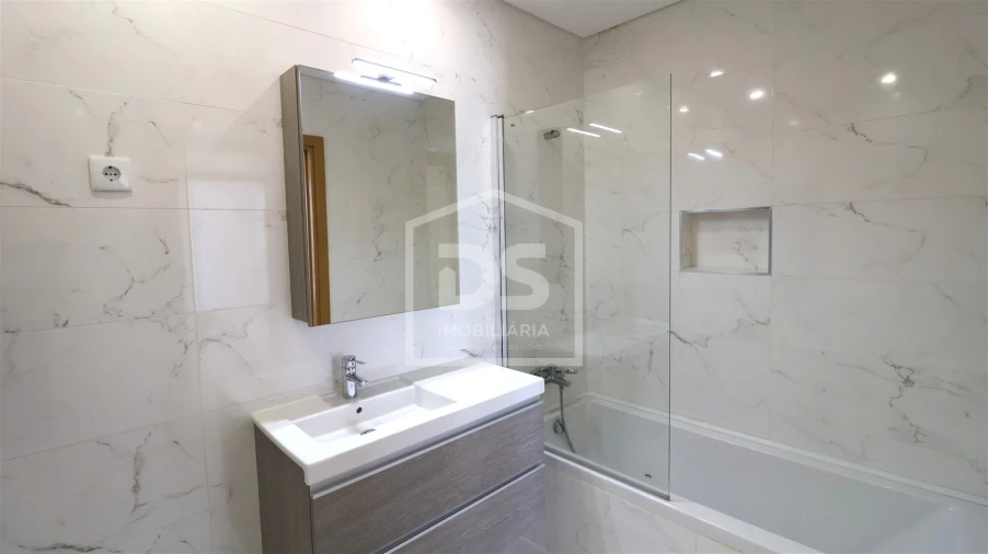 Apartamento T3 para Venda em Viseu Foto 20