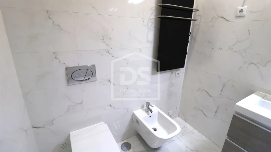 Apartamento T3 para Venda em Viseu Foto 21