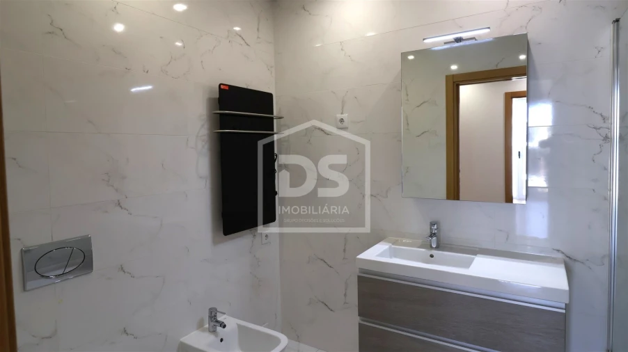 Apartamento T3 para Venda em Viseu Foto 17