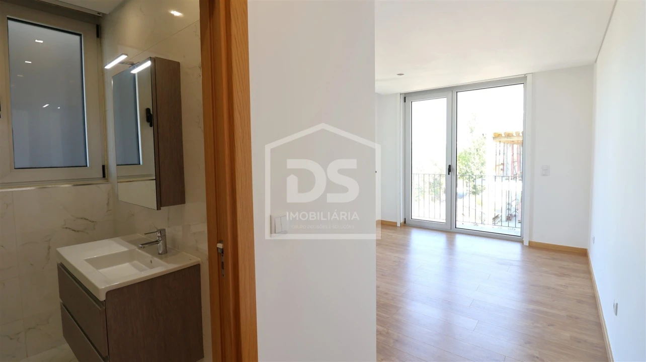 Apartamento T3 para Venda em Viseu Foto 29