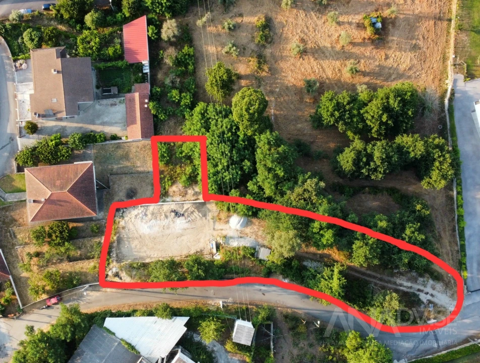 Terreno para Venda em Repeses e São Salvador Foto 42