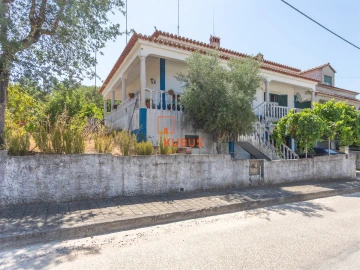Moradia T2 para Venda em Parreira e Chouto