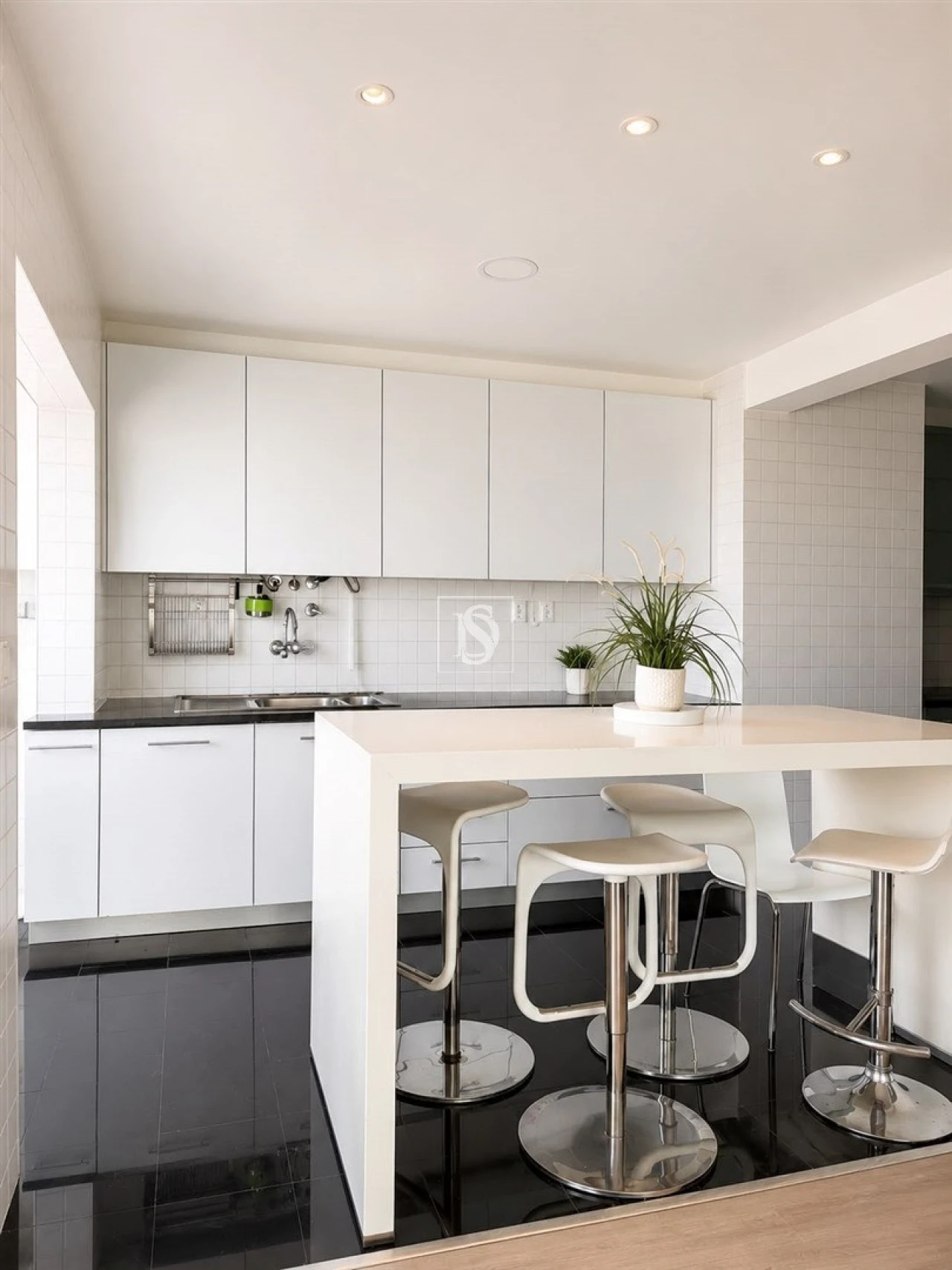 Apartamento T4 para Arrendamento em Aver-O-Mar, Amorim e Terroso Foto 6