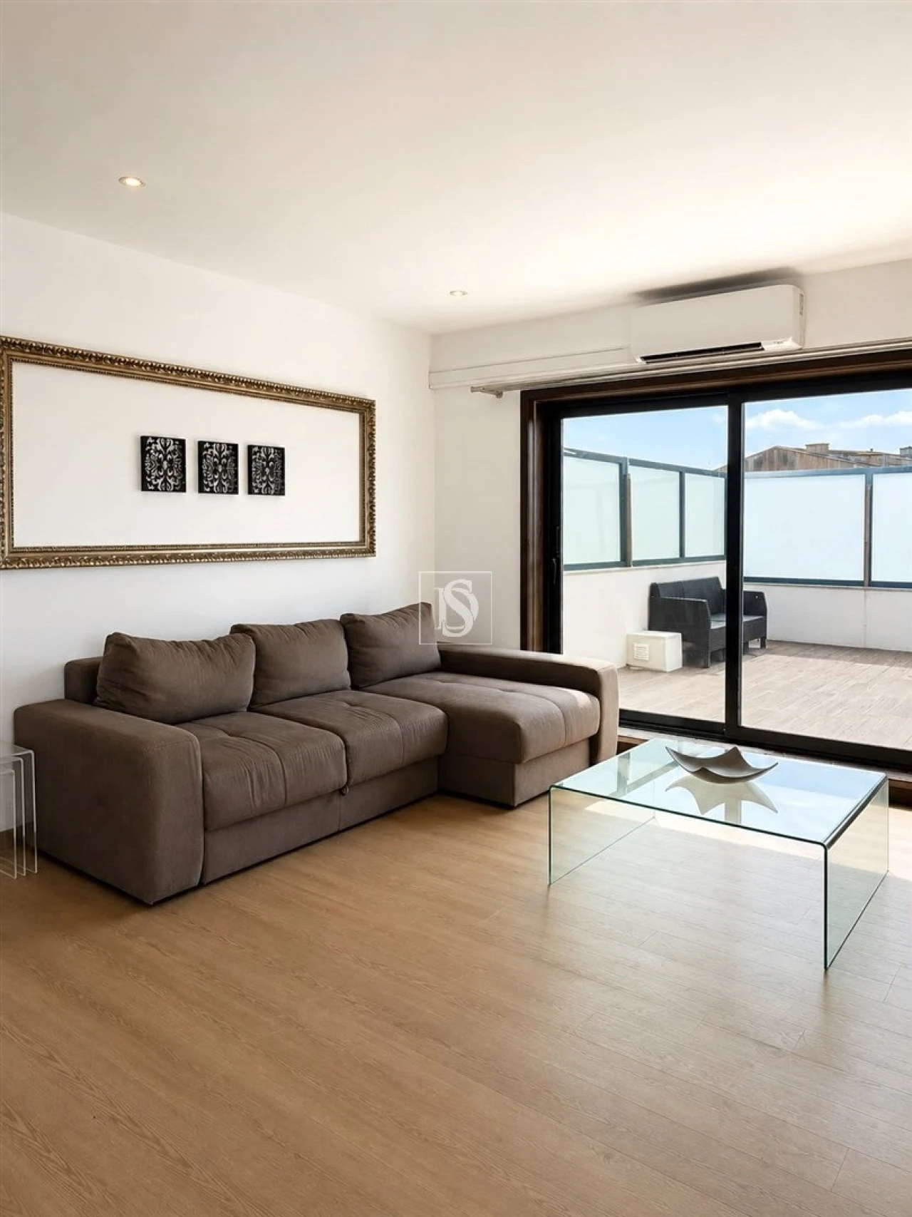 Apartamento T4 para Arrendamento em Aver-O-Mar, Amorim e Terroso Foto 2