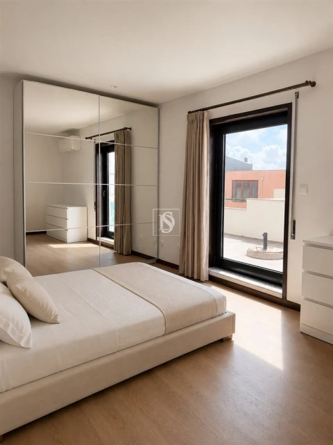 Apartamento T4 para Arrendamento em Aver-O-Mar, Amorim e Terroso