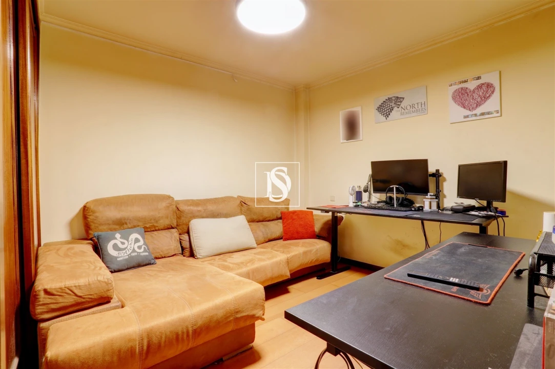 Apartamento T2 para Venda em Gião Foto 11