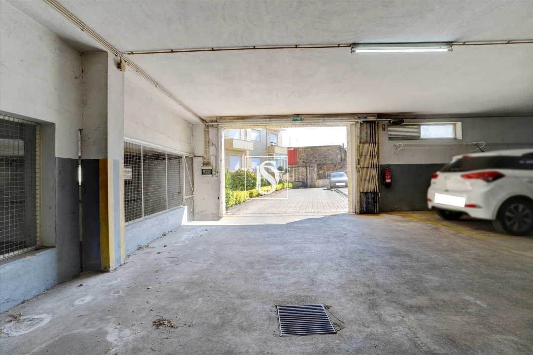 Apartamento T2 para Venda em Gião Foto 22