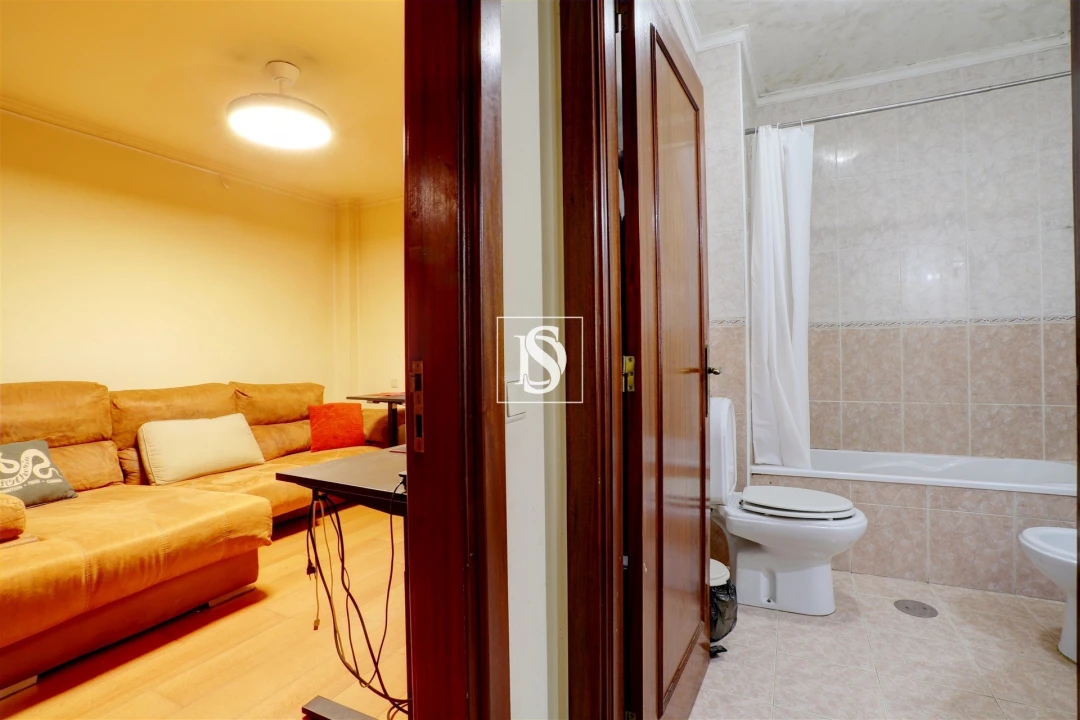 Apartamento T2 para Venda em Gião Foto 13