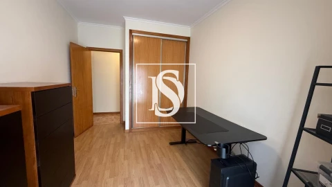 Apartamento T2 para Venda em Aver-O-Mar, Amorim e Terroso