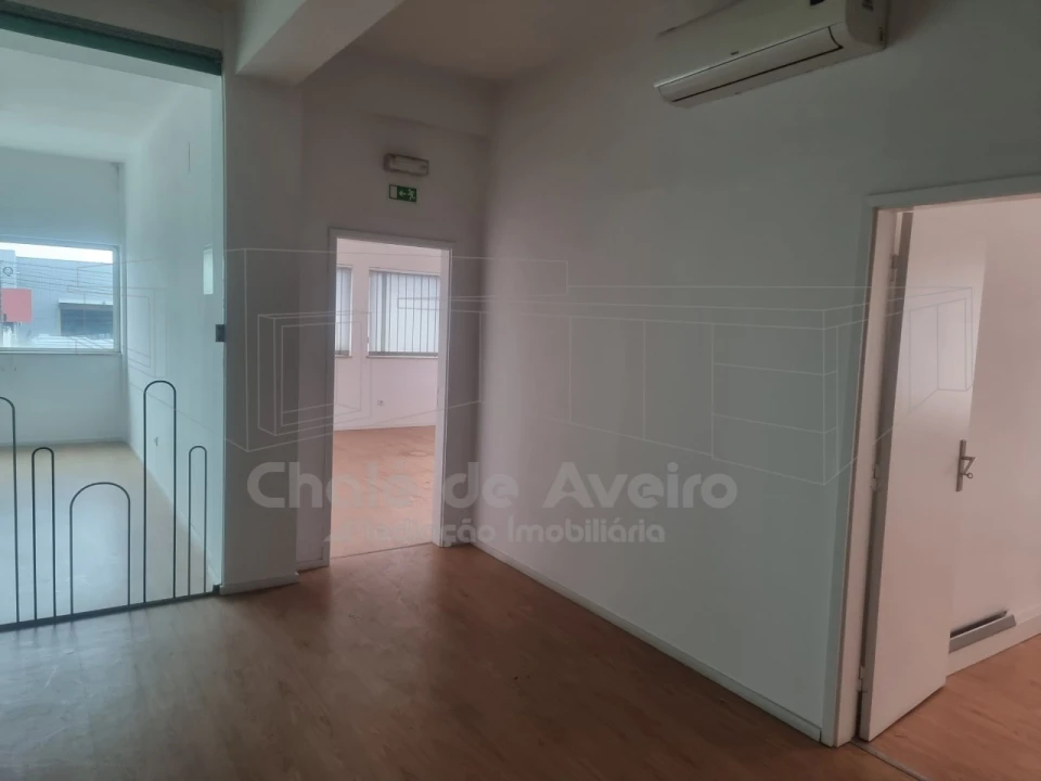 Escritório para Arrendamento em Albergaria-A-Velha e Valmaior Foto 2