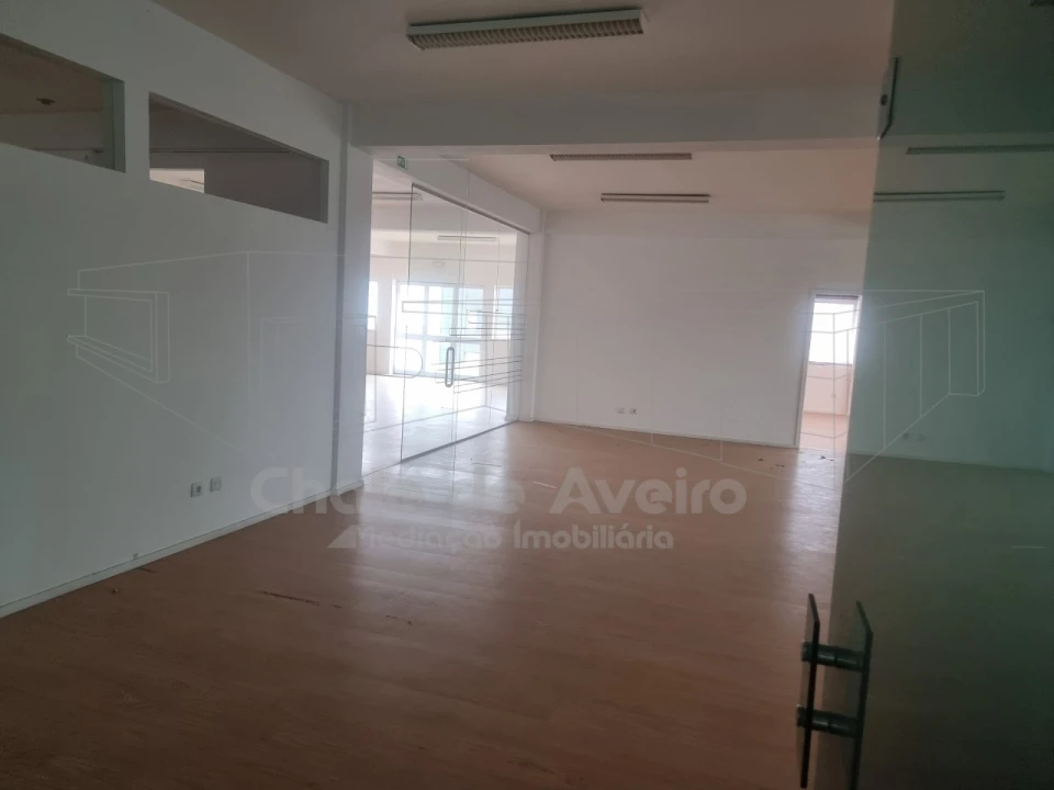 Escritório para Arrendamento em Albergaria-A-Velha e Valmaior Foto 10