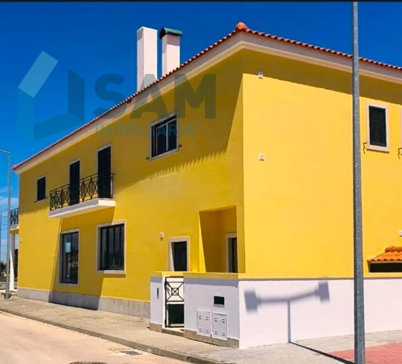 Prédio para Venda em Salvaterra de Magos e Foros de Salvaterra Foto 1