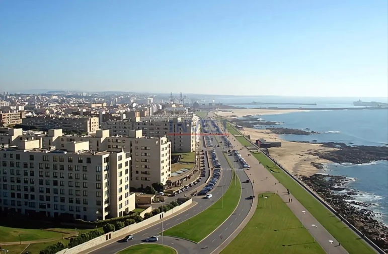 Apartamento T4 para Venda em Matosinhos e Leça da Palmeira Foto 14