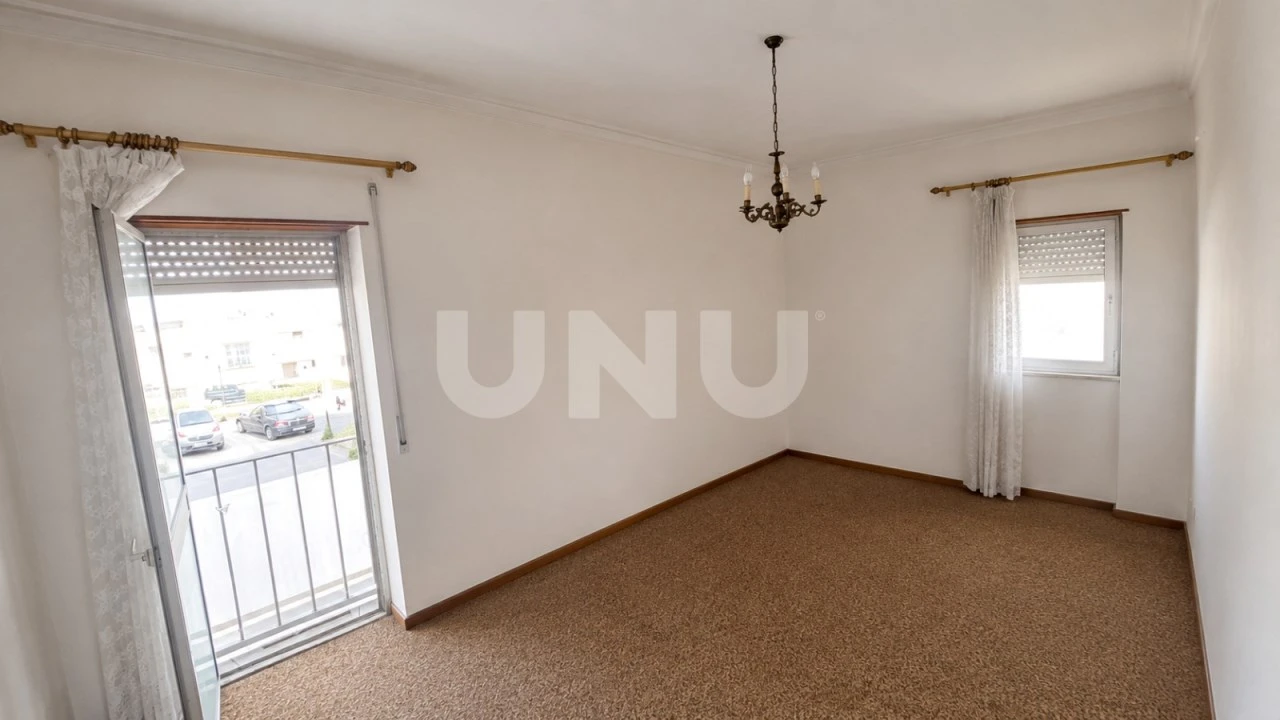 Apartamento T3 para Venda em Seixal, Arrentela e Aldeia de Paio Pires Foto 3