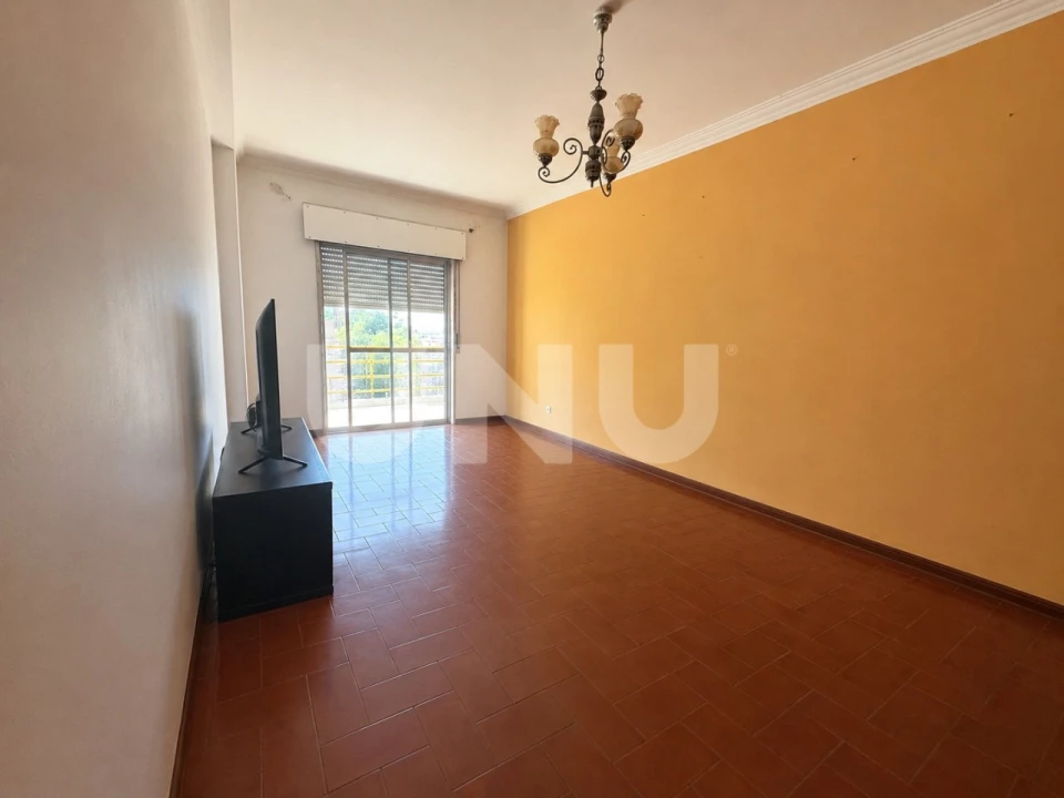 Apartamento T2 para Venda em Seixal, Arrentela e Aldeia de Paio Pires Foto 1
