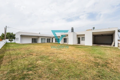 Moradia T3 para Venda em Guia, Ilha e Mata Mourisca