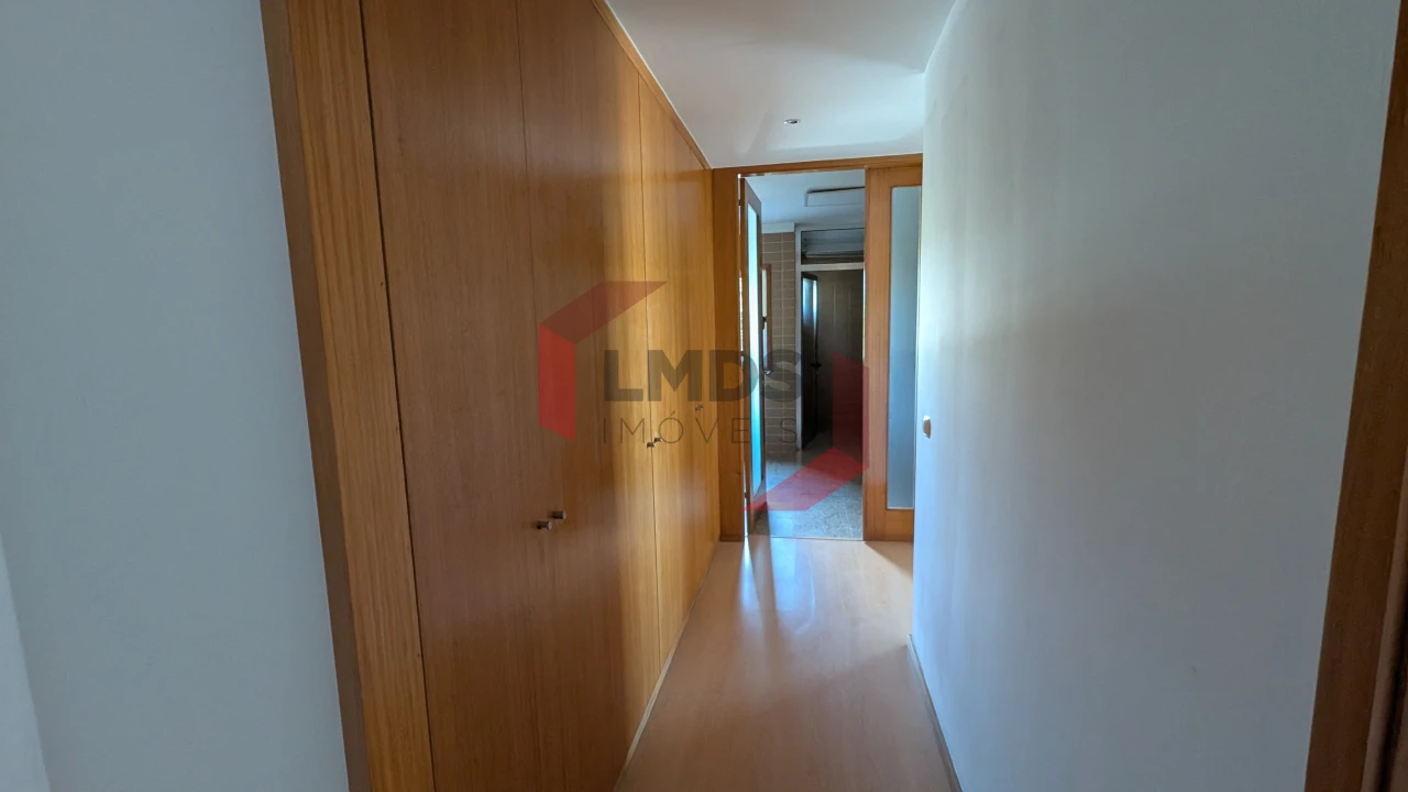 Apartamento T3 para Venda em Moreira Foto 19