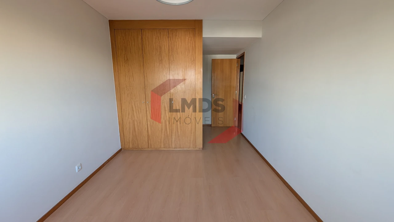 Apartamento T3 para Venda em Moreira Foto 10