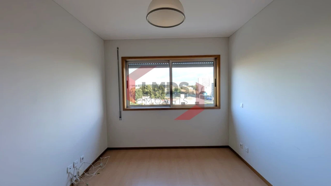 Apartamento T3 para Venda em Moreira Foto 15