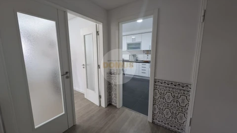 Apartamento T3 para Venda em Seixal, Arrentela e Aldeia de Paio Pires