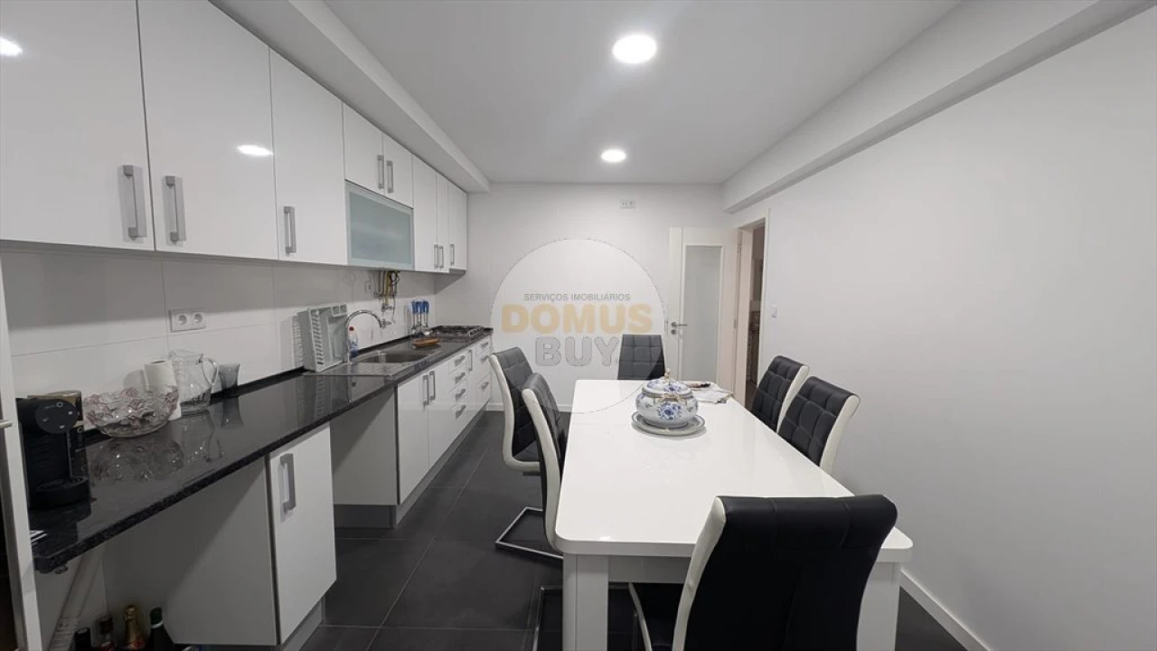 Apartamento T3 para Venda em Seixal, Arrentela e Aldeia de Paio Pires Foto 7