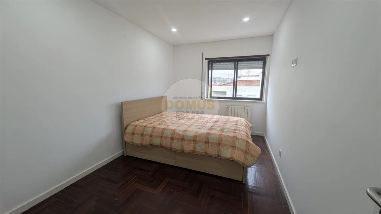Apartamento T3 para Venda em Seixal, Arrentela e Aldeia de Paio Pires Foto 11