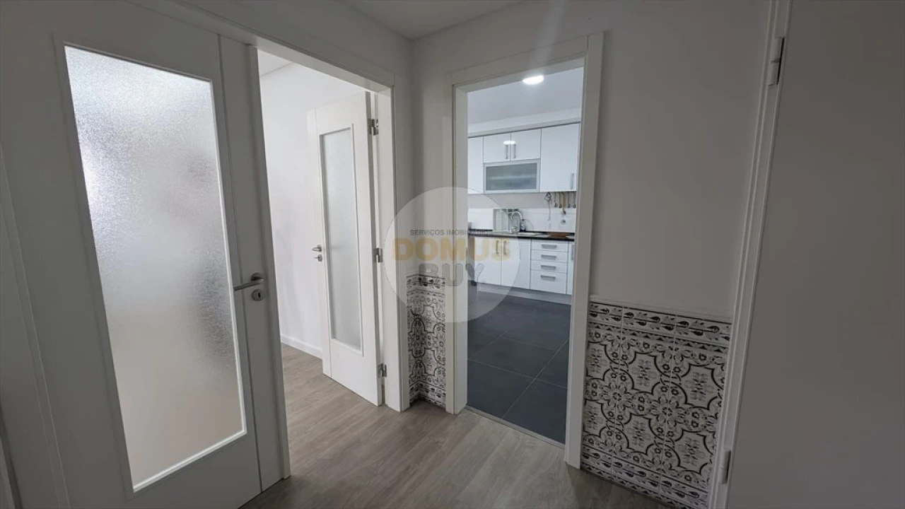 Apartamento T3 para Venda em Seixal, Arrentela e Aldeia de Paio Pires Foto 4