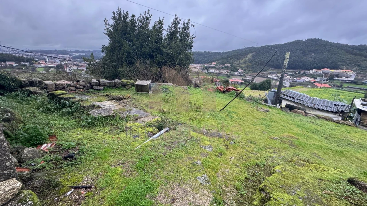 Moradia T2 para Venda em Vilarinho Foto 16