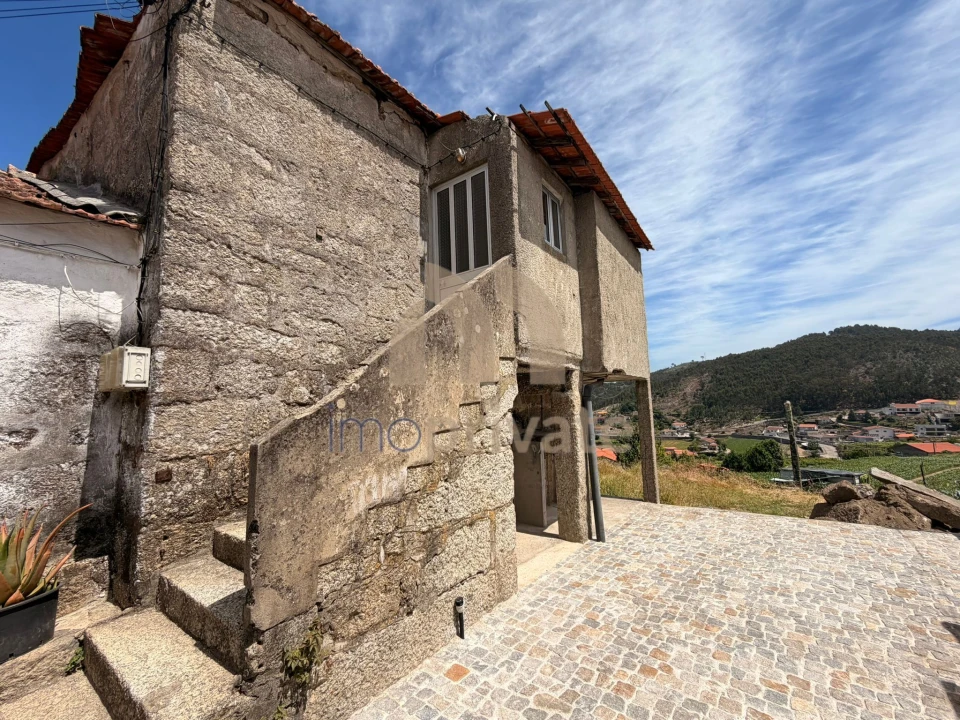 Moradia T2 para Venda em Vilarinho Foto 1