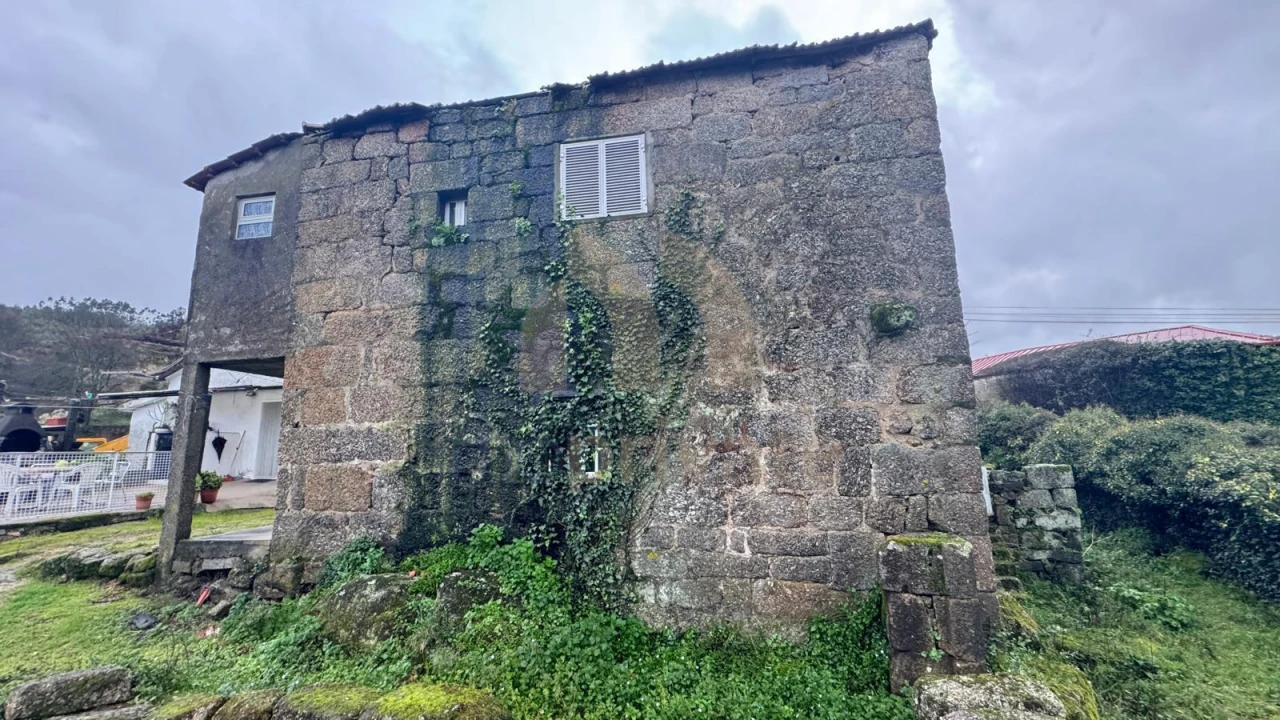 Moradia T2 para Venda em Vilarinho Foto 17