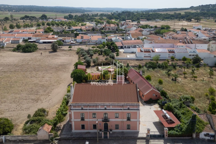 Moradia T9 para Venda em Couço Foto 7